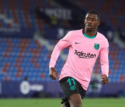 英超-狼队0-3曼联：送副班长首胜？NO！阿莫林要逼近欧冠区｜前瞻