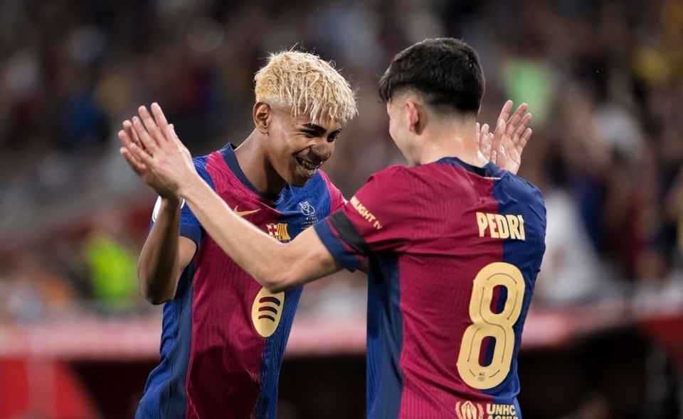 广岛前锋：在艰难的情况下能拿下一场平局很欣慰，感谢远征军