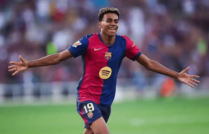 媒体人：山西男篮下午登上了前往杭州飞机，准备12日揭幕战