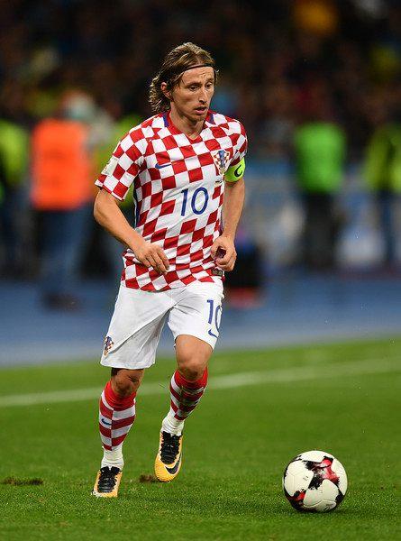 罗马诺：在内马尔遭遇重伤前，有多家俱乐部密切关注他的动态