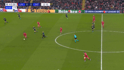 尤文官方：鲁加尼右腿比目鱼肌轻度损伤；据悉至少缺阵20天